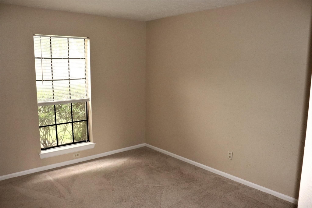 7718 High Village Drive - Photo 16