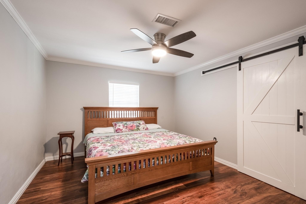 11620 Fostoria Road - Photo 9