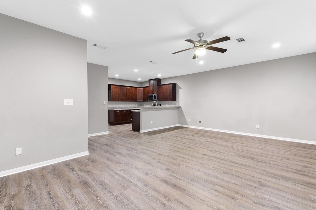 124 Artesian Way - Photo 6