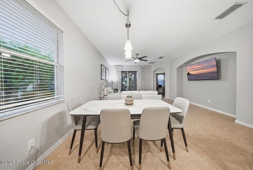 2039 Tullagee Avenue - Photo 12