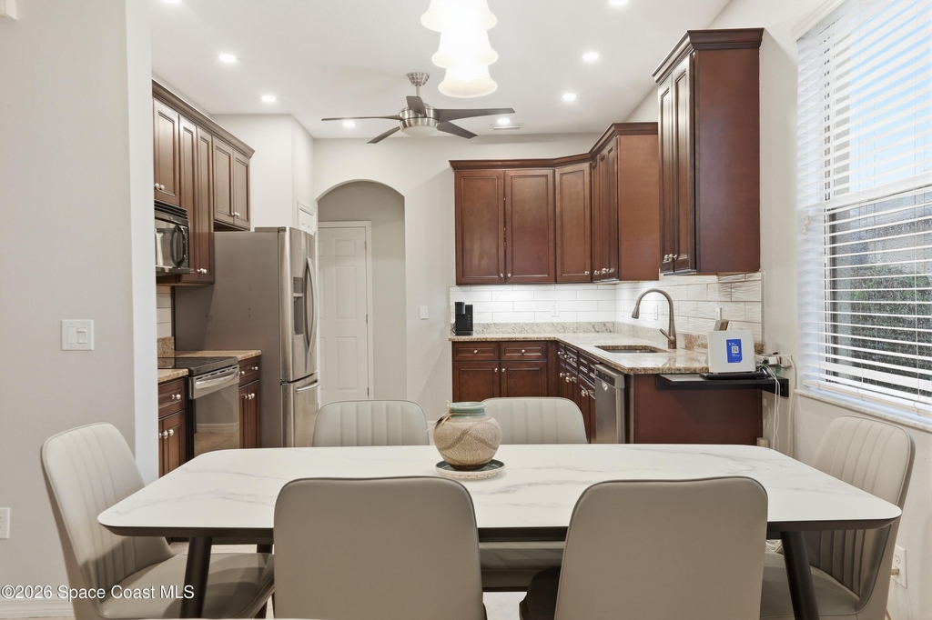 2039 Tullagee Avenue - Photo 13