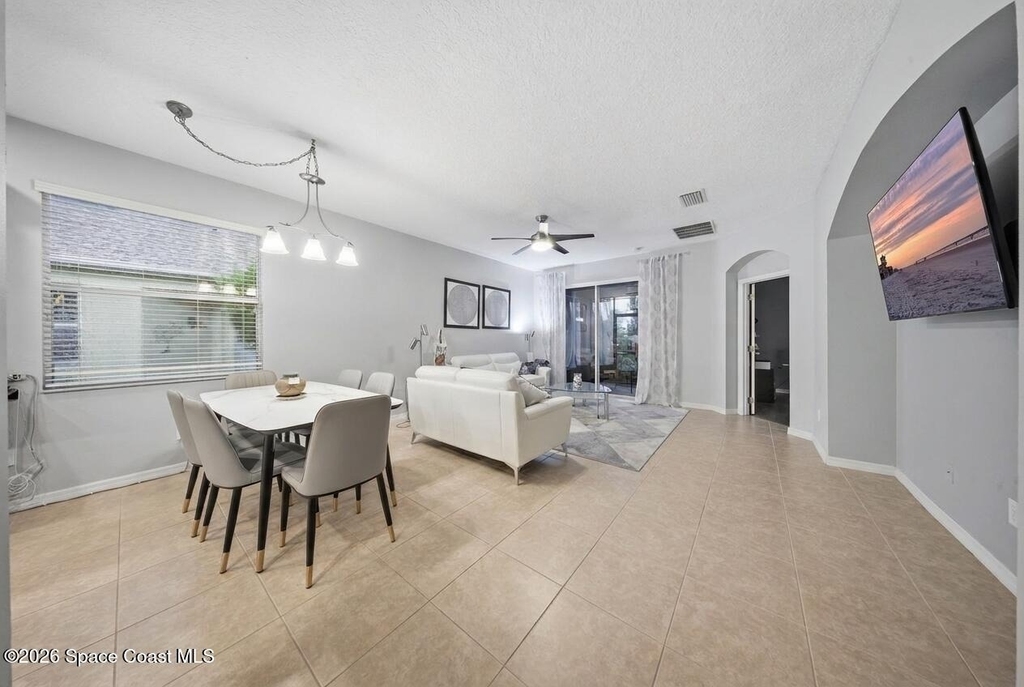 2039 Tullagee Avenue - Photo 9