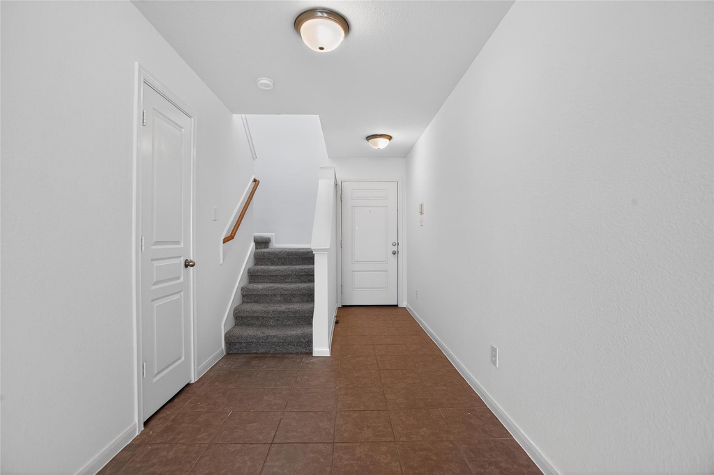 1618 Grable Cove Lane - Photo 4