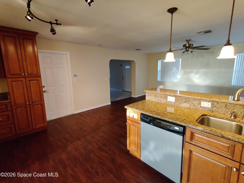 2330 Jason Street - Photo 11