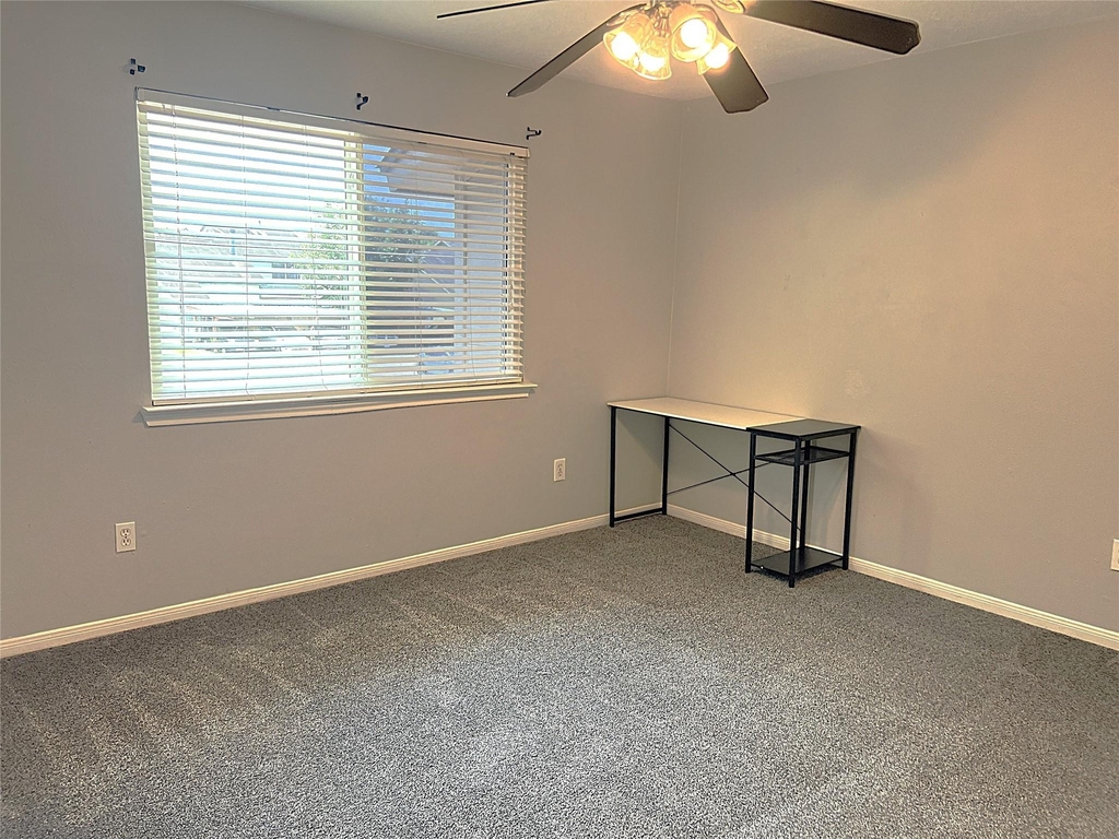 1911 Country Village Boulevard - Photo 12