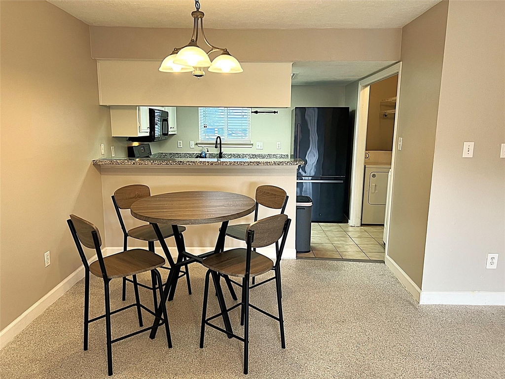 1911 Country Village Boulevard - Photo 5