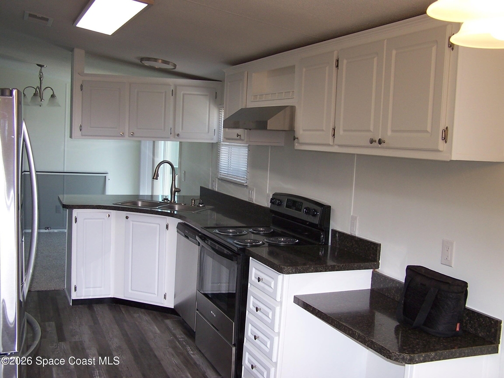403 Brozman Lane - Photo 6