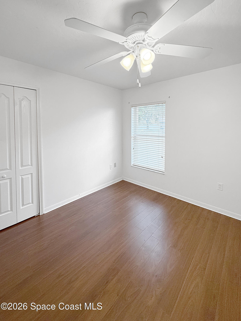 467 Sauders Road Se - Photo 18