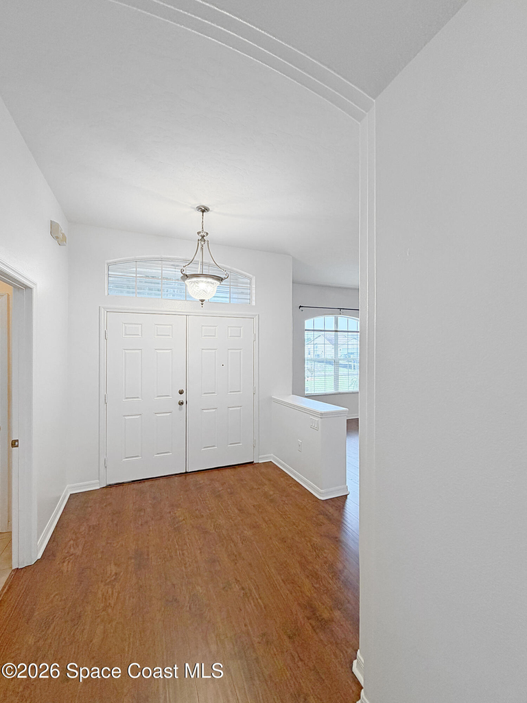 467 Sauders Road Se - Photo 5