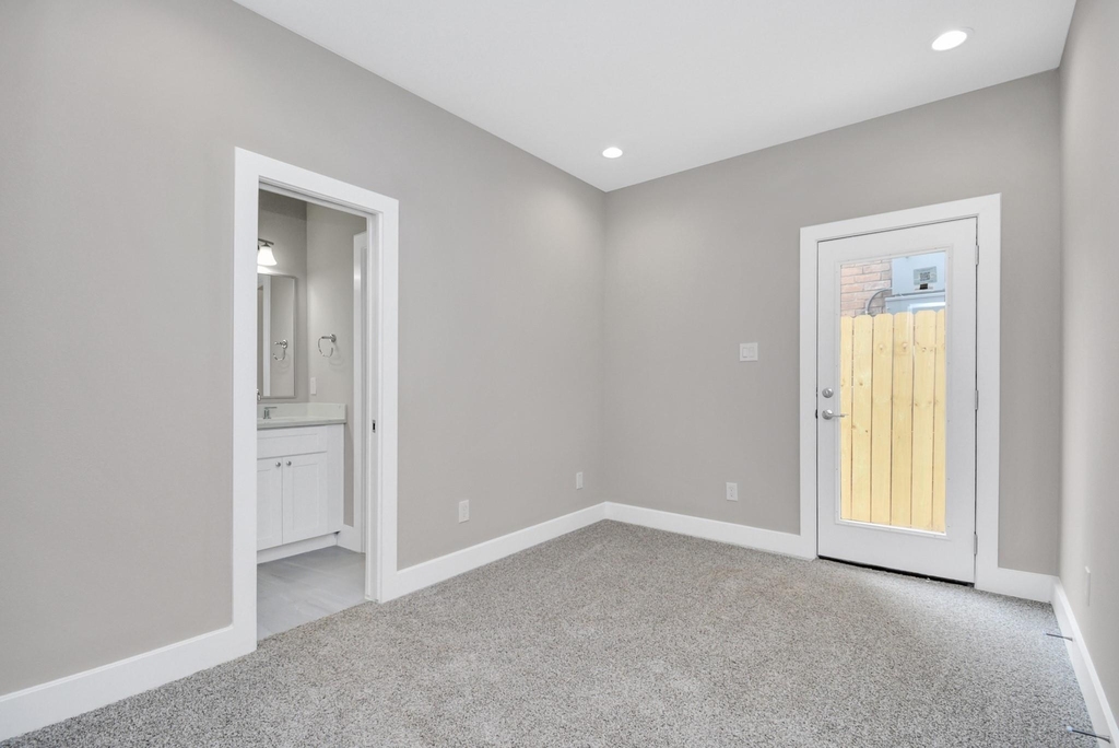 2903 Sherwood Green Lane - Photo 14