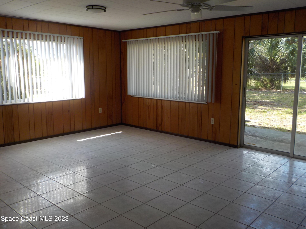 636 Hampton Drive Ne - Photo 5