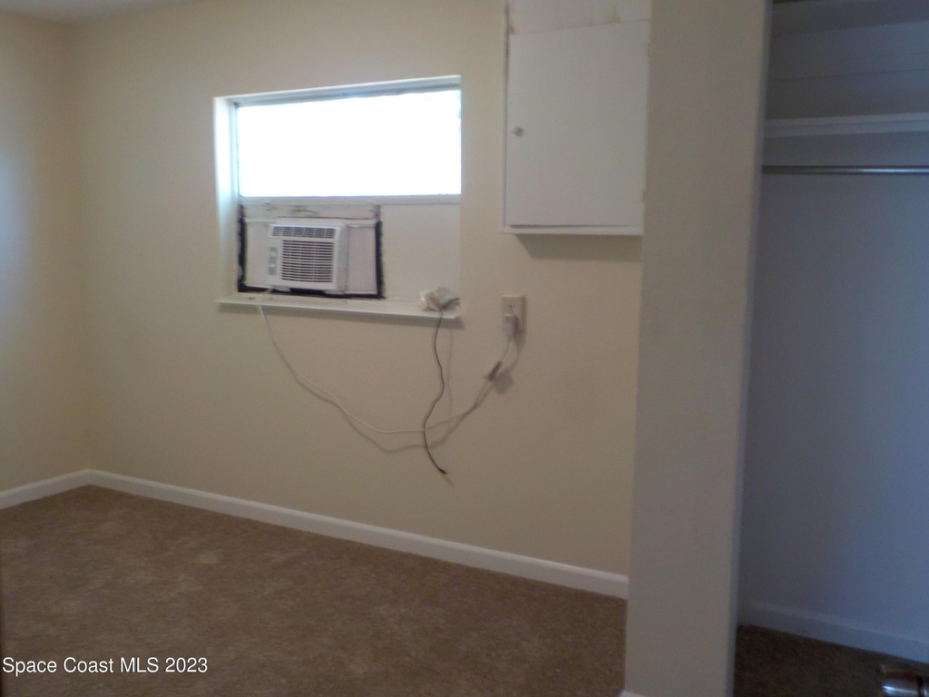 636 Hampton Drive Ne - Photo 13