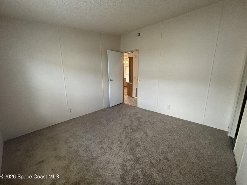 1924 Seagrape Street Ne - Photo 9