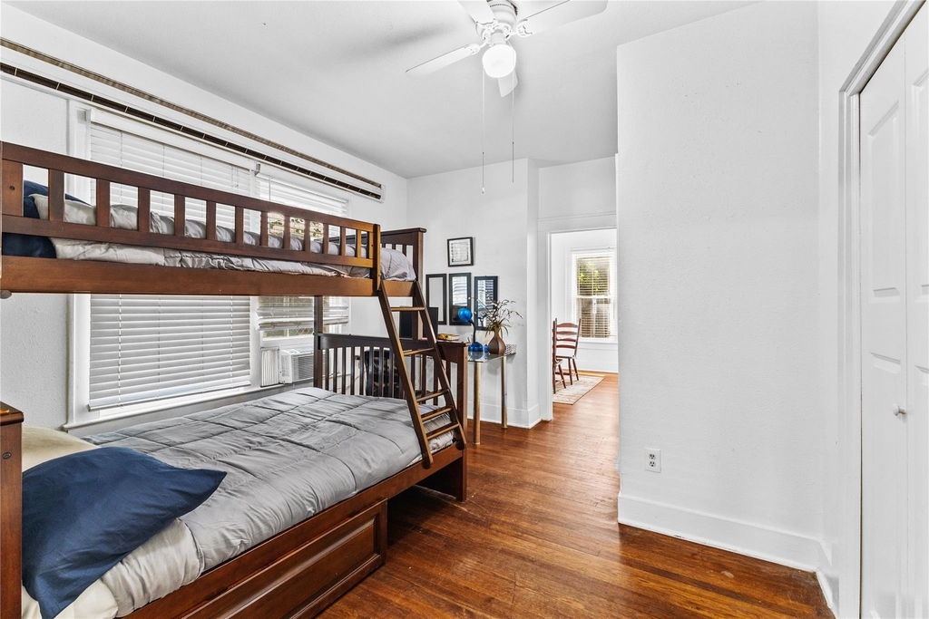 2509 Whitney Street - Photo 4