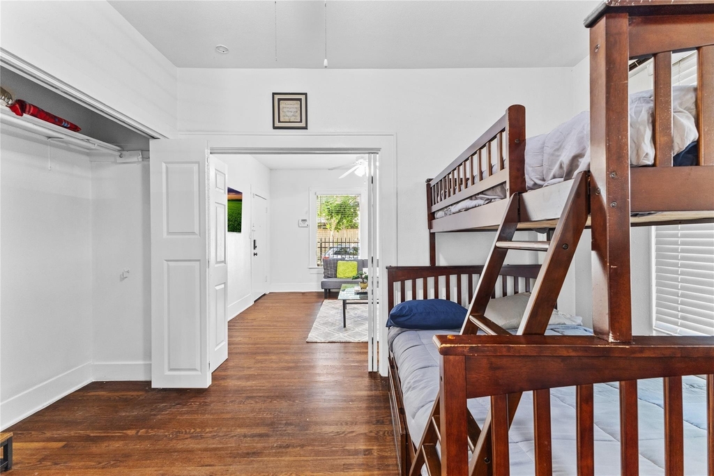 2509 Whitney Street - Photo 5