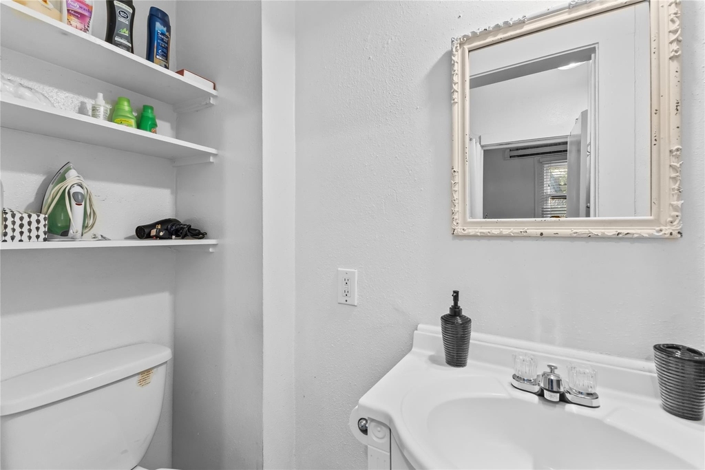 2509 Whitney Street - Photo 17