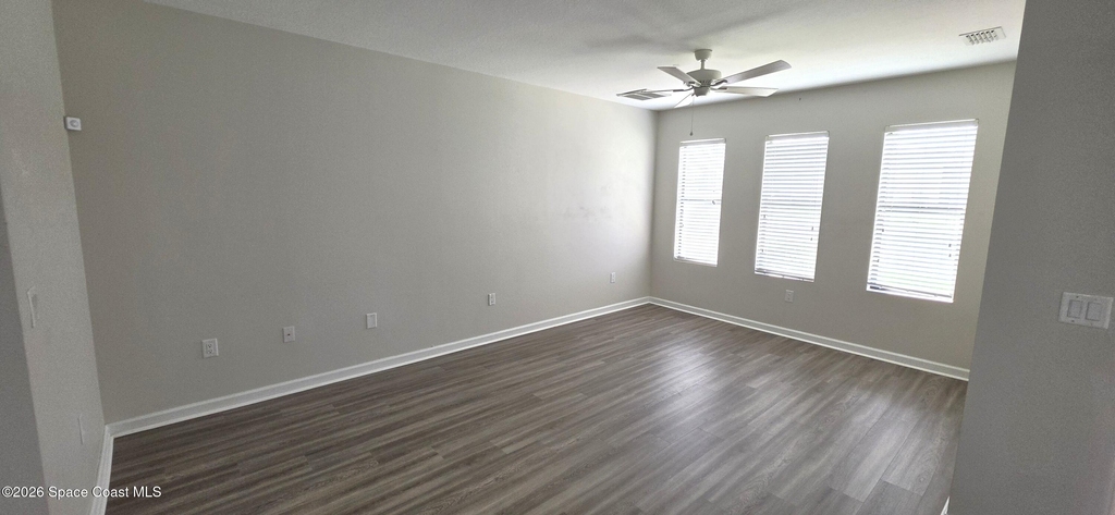 1390 Lara Circle - Photo 3