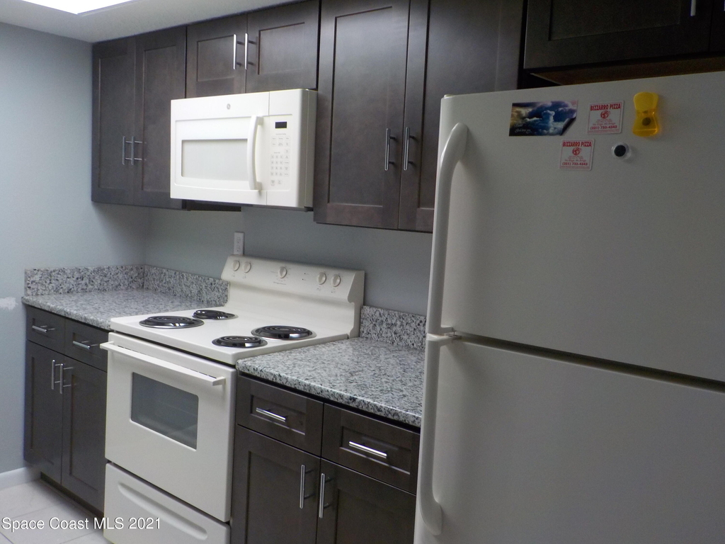 1617 Ne Sunny Brook Lane Ne - Photo 2