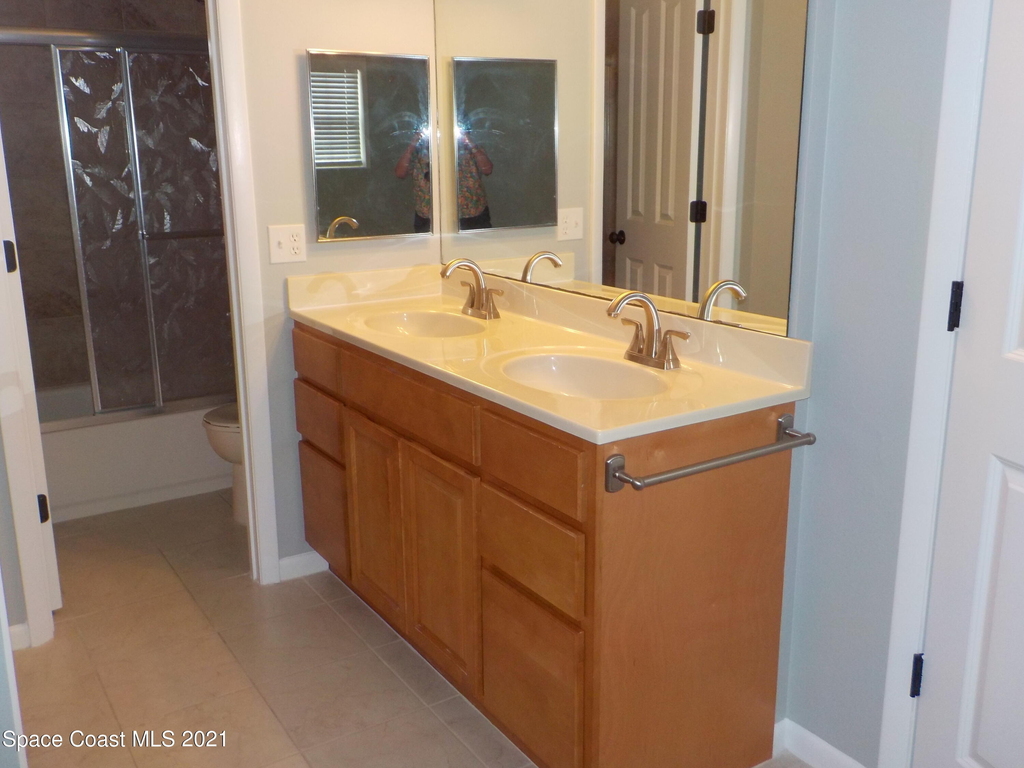 1617 Ne Sunny Brook Lane Ne - Photo 6