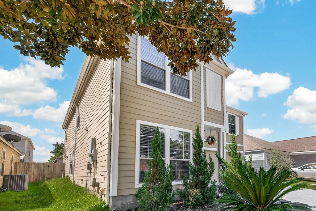 12819 Wisteria Park Drive - Photo 1