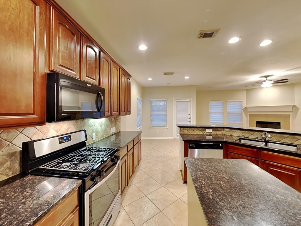 16706 Grove Mesa Trail - Photo 2