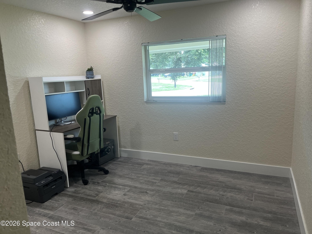 402 Amherst Avenue - Photo 21