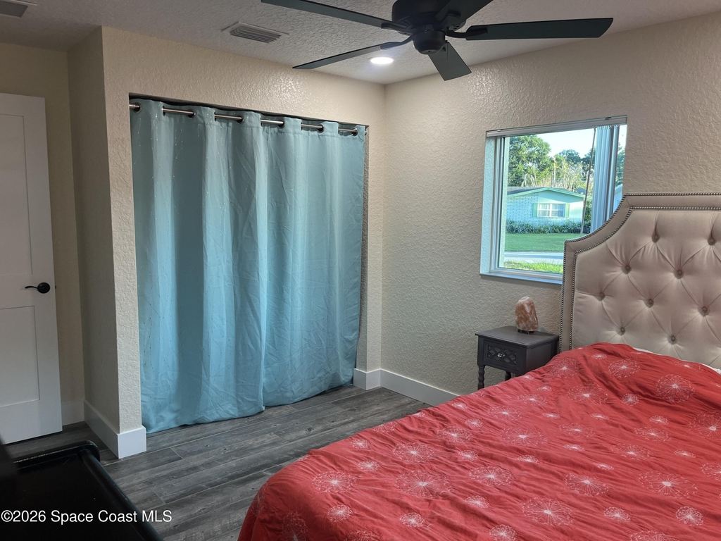 402 Amherst Avenue - Photo 11