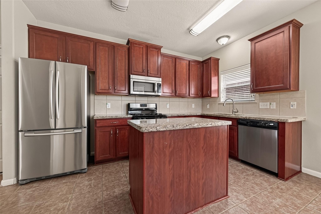 26339 Richwood Oaks Drive - Photo 10