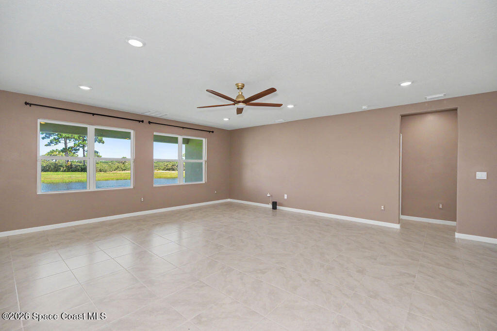 5022 Alabaster Drive - Photo 3