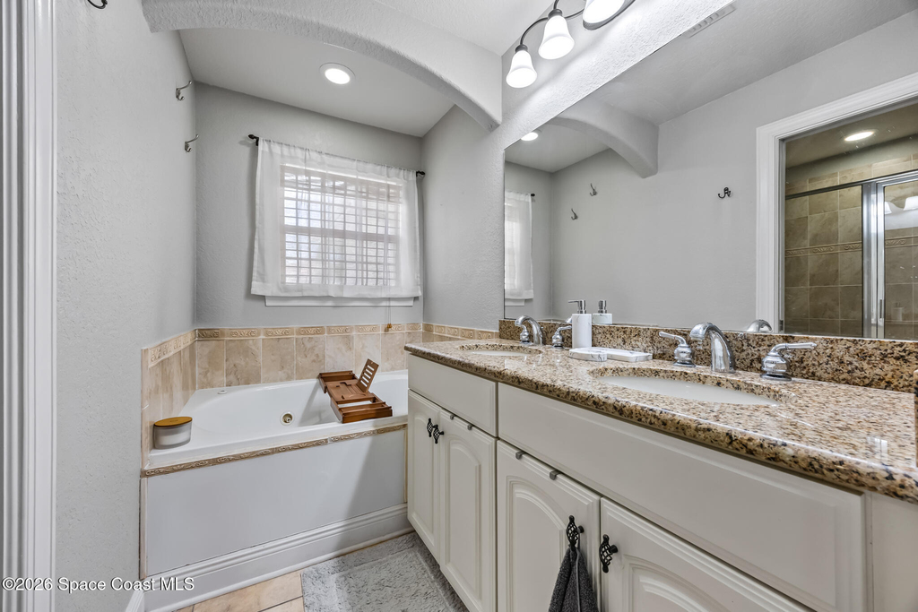 1795 Noel Place - Photo 17