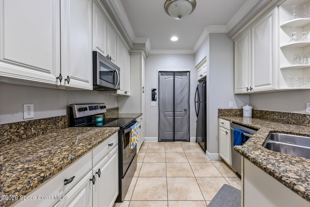 1795 Noel Place - Photo 7