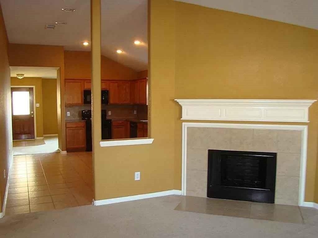 8406 Tararin Lane - Photo 6