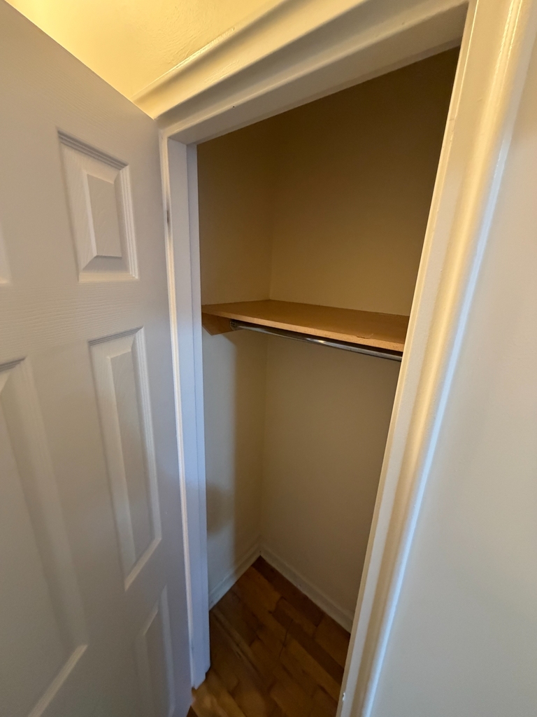 East 82nd Street  - Photo 6