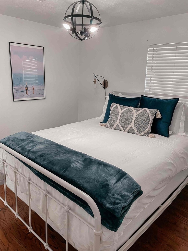 1308 Andrews Street - Photo 10