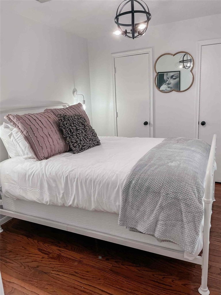 1308 Andrews Street - Photo 9