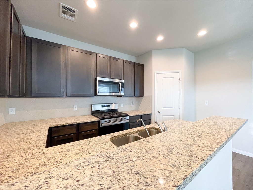 6515 James Michael Drive - Photo 6