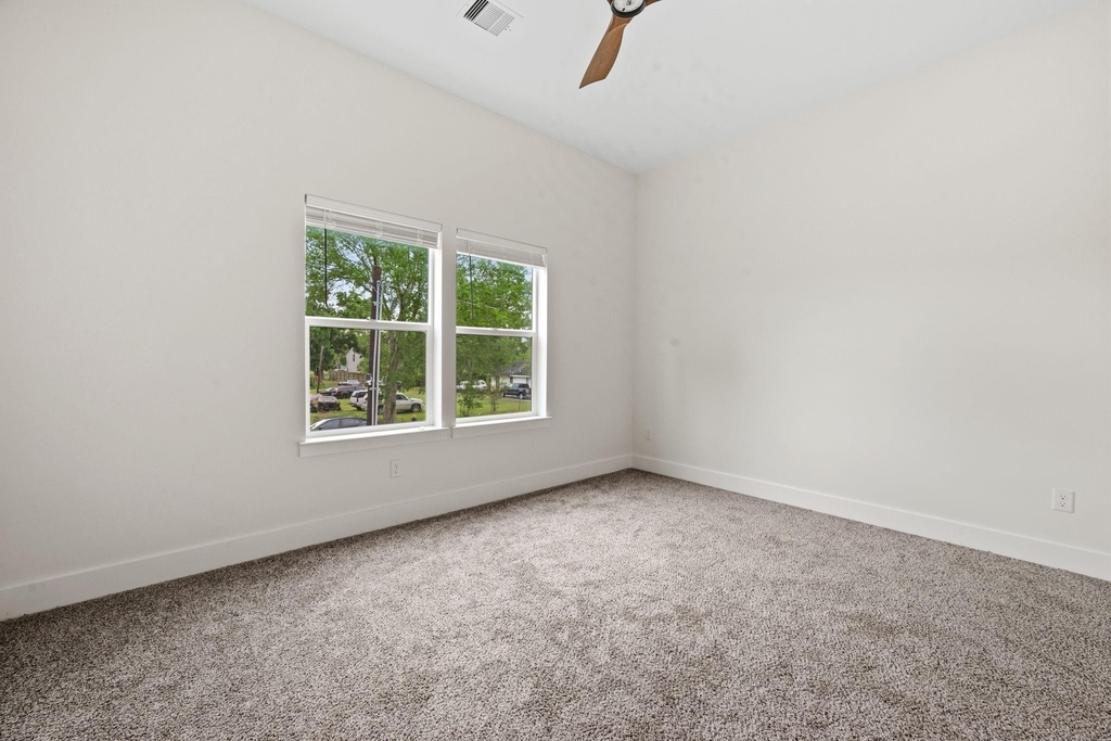8023 Easter Street - Photo 12