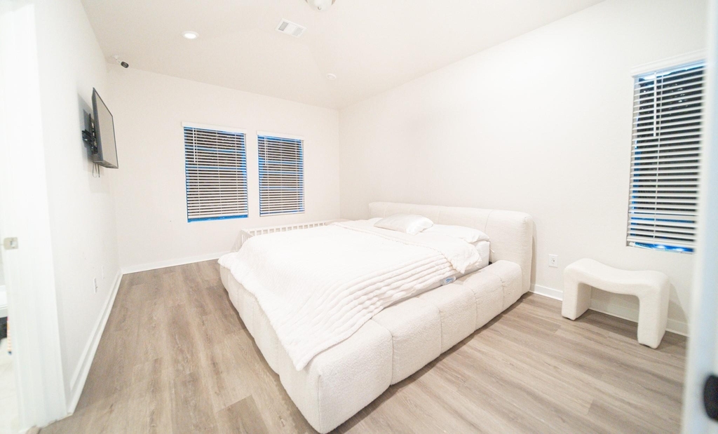 14815 Silent Gulf Avenue - Photo 9