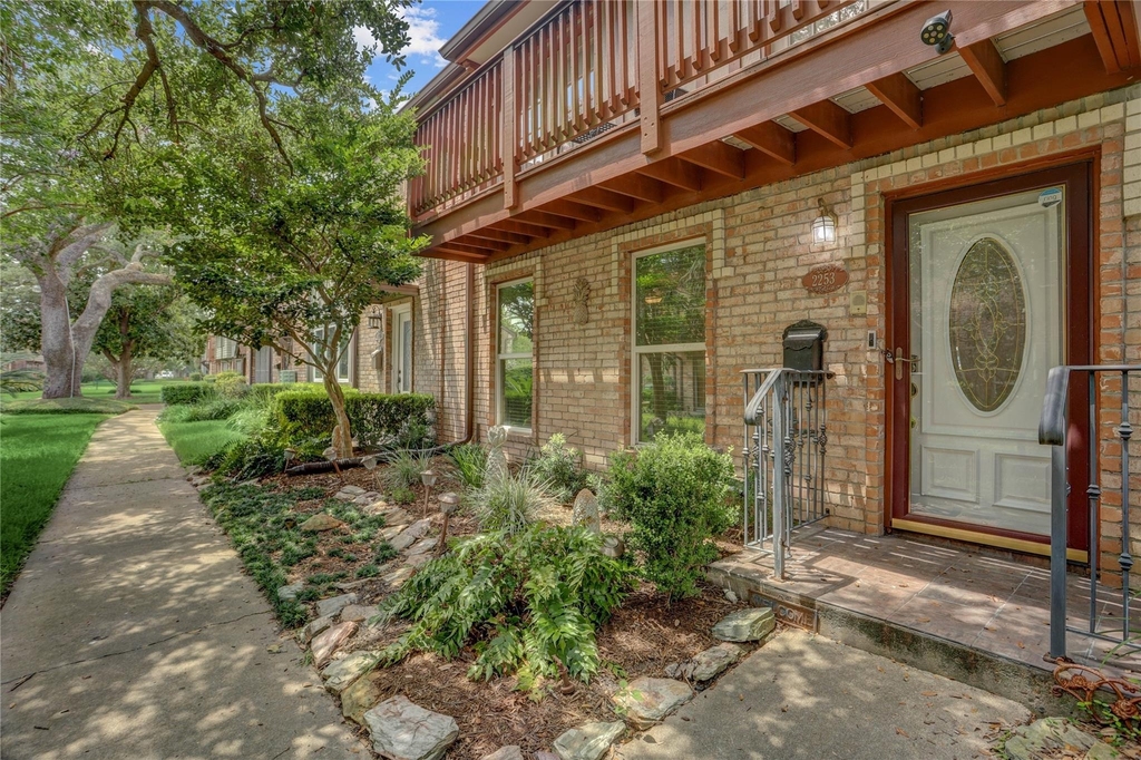 2253 Triway Lane - Photo 25