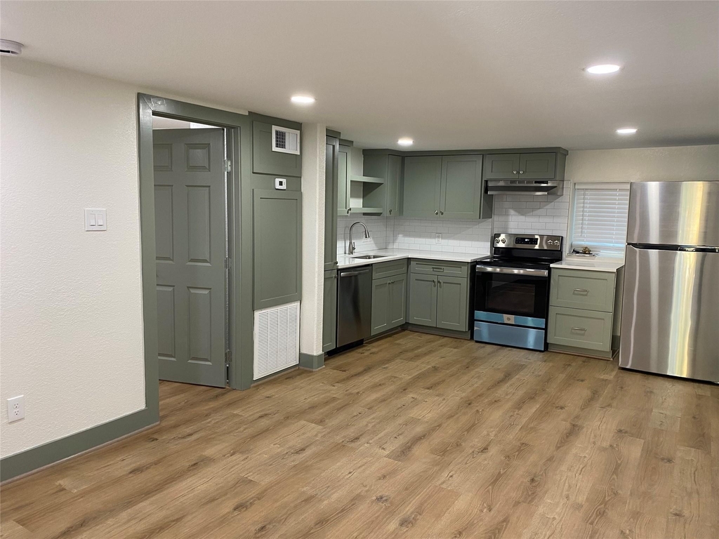 2305 55th Street - Photo 2