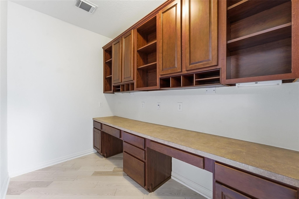 58 N Scribewood Circle - Photo 18