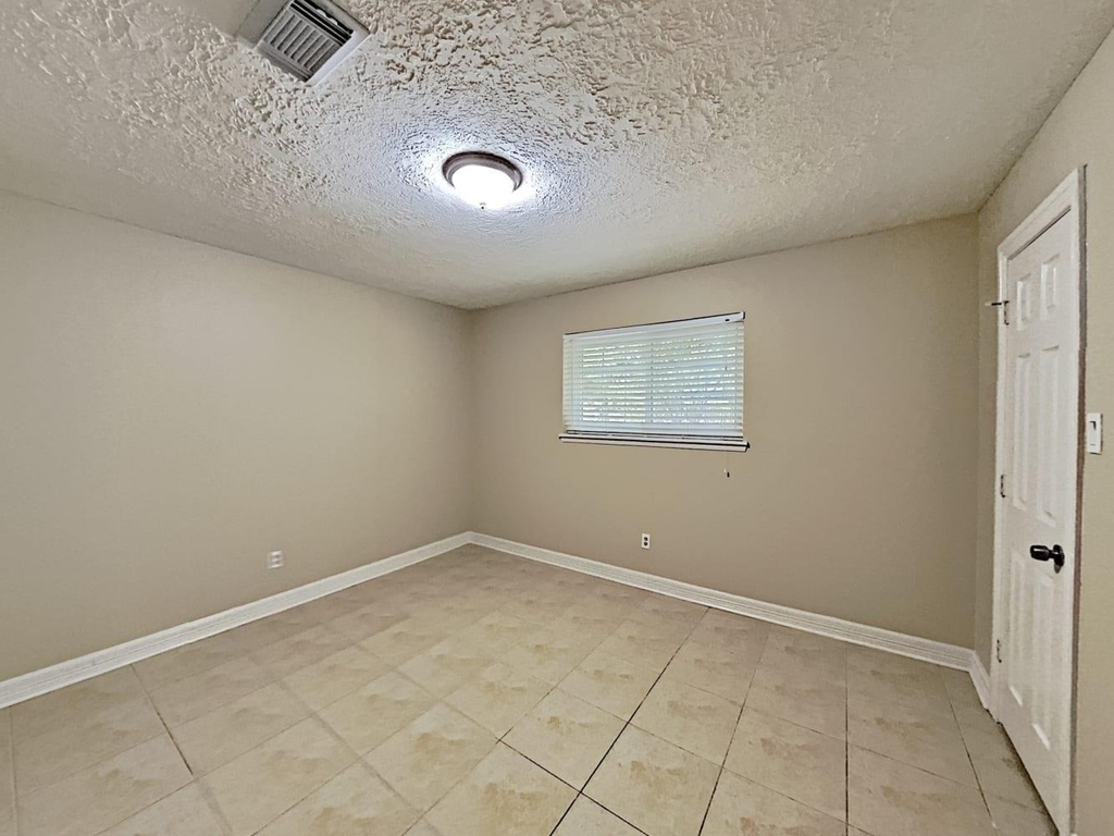 16395 Havenpark Drive - Photo 11