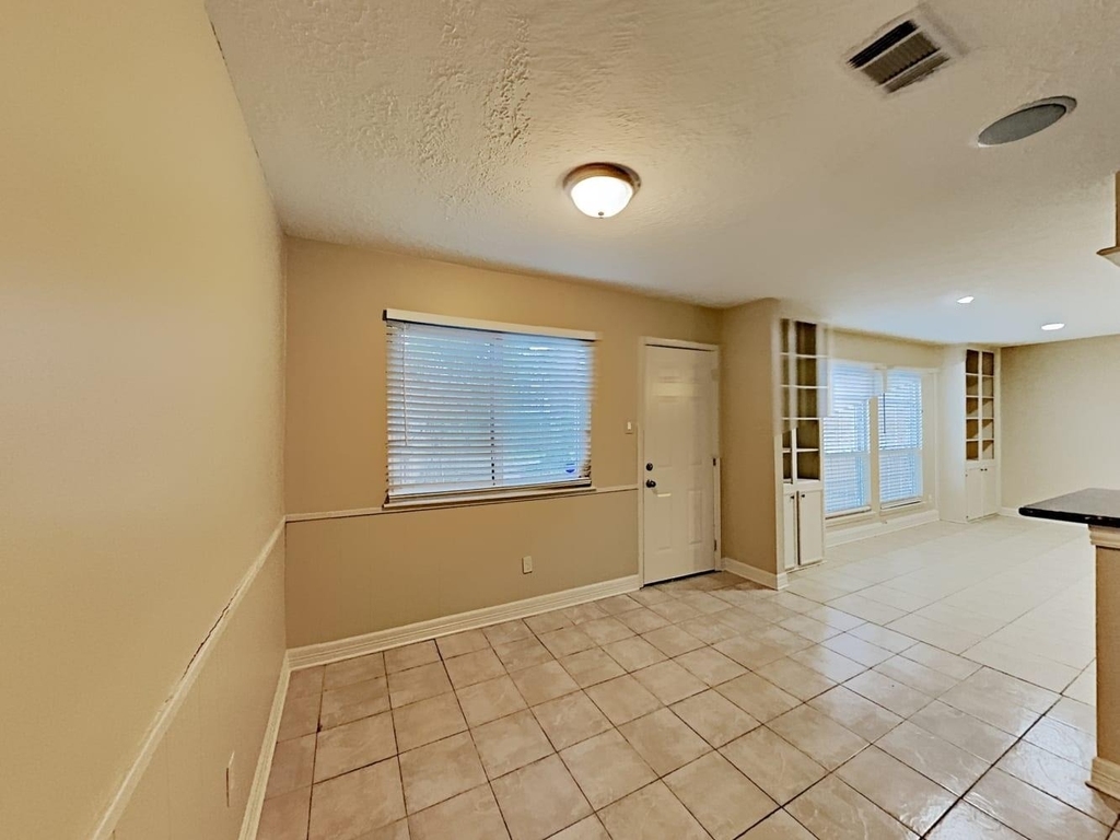 16395 Havenpark Drive - Photo 7