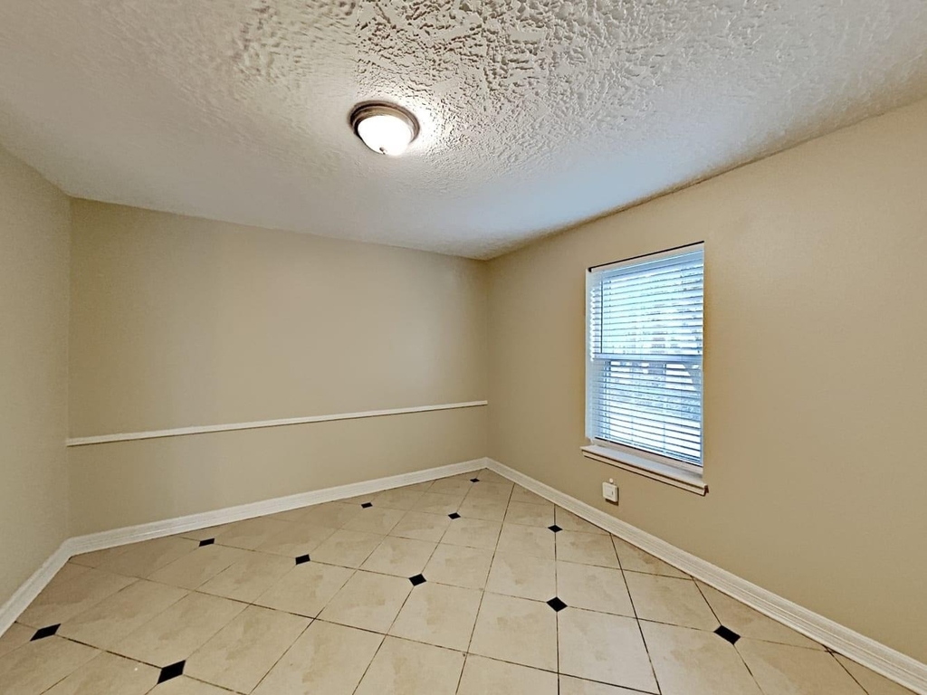 16395 Havenpark Drive - Photo 8