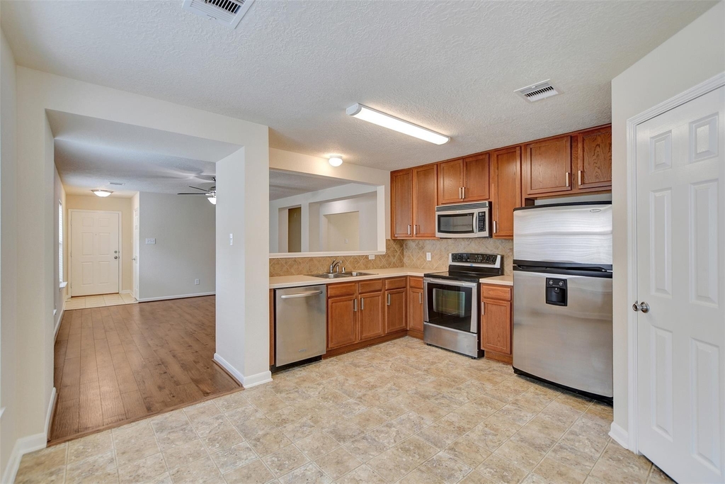 3131 Beacon Grove Street - Photo 12