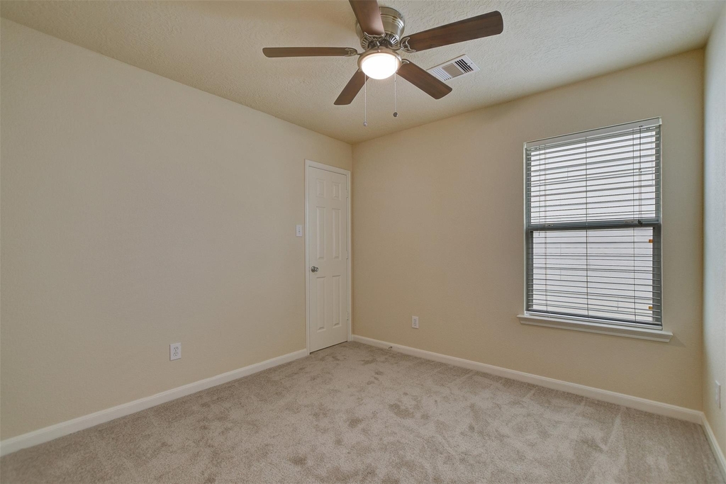 3131 Beacon Grove Street - Photo 24