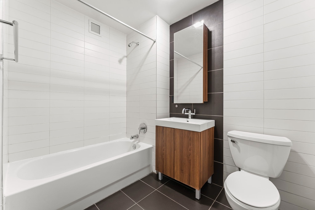 116 John Street - Photo 3