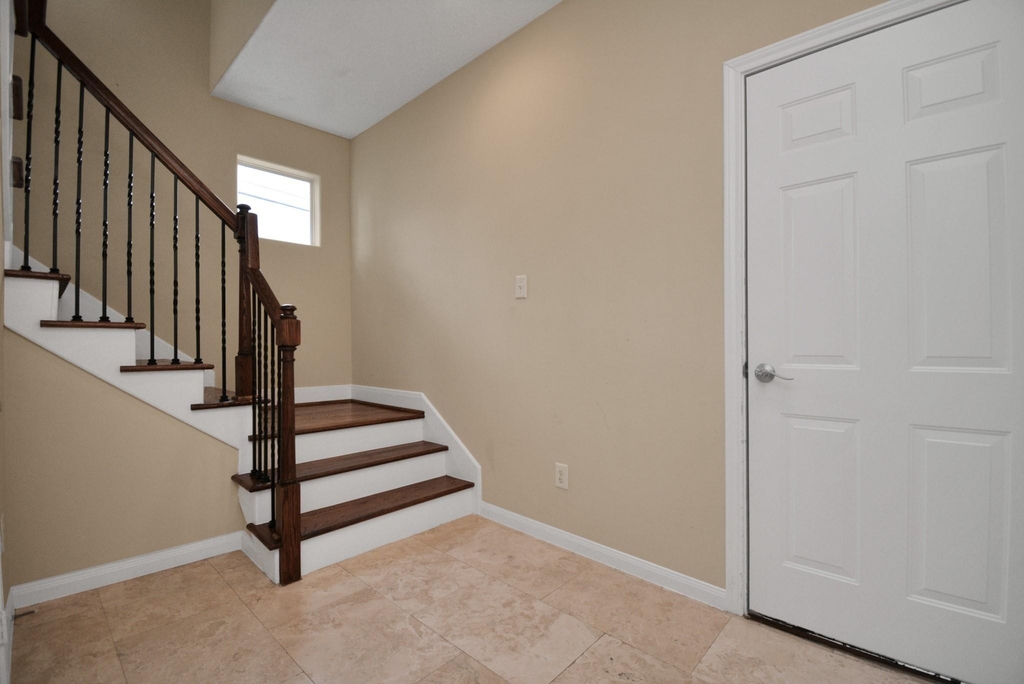 1137 W 24th Street - Photo 26