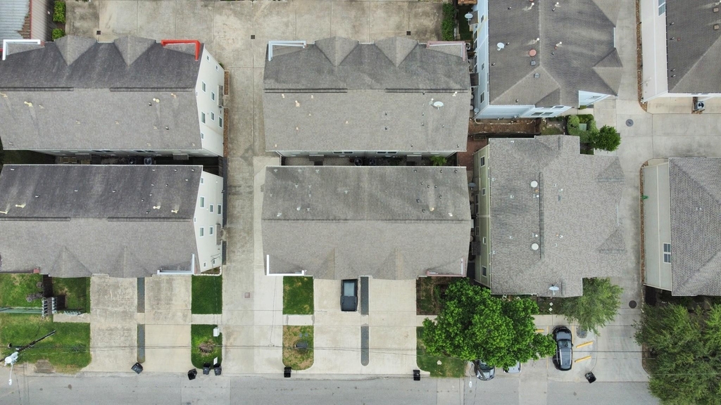 1137 W 24th Street - Photo 36