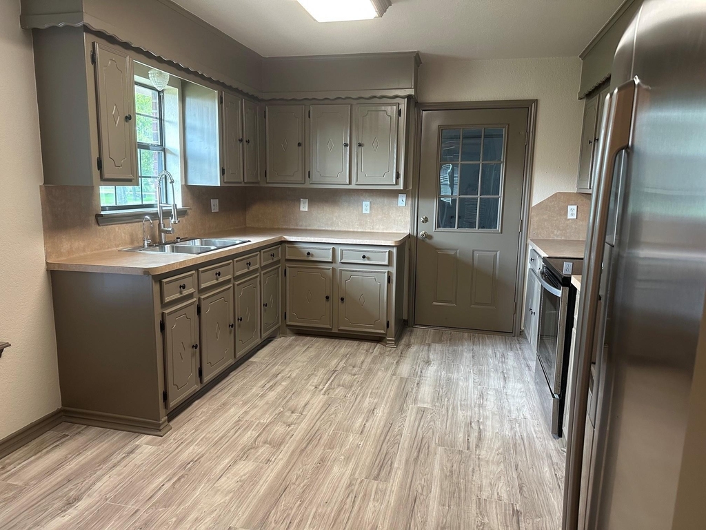 209 Cherry Street - Photo 2